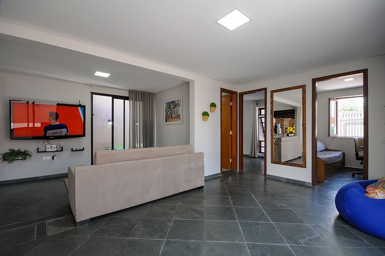 16 Hóspedes - Piscina água salgada e área Gourmet