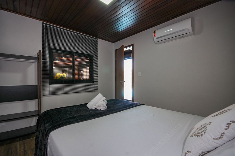 16 Hóspedes - Piscina água salgada e área Gourmet