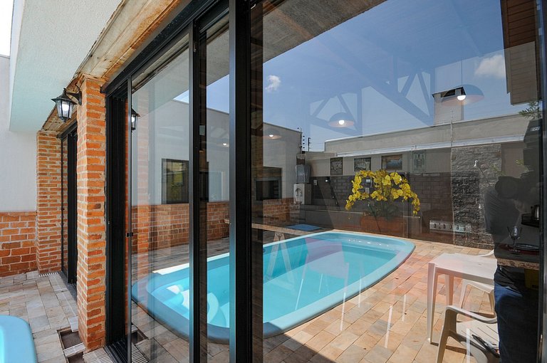 12 Hóspedes - Piscina água salgada e área Gourmet