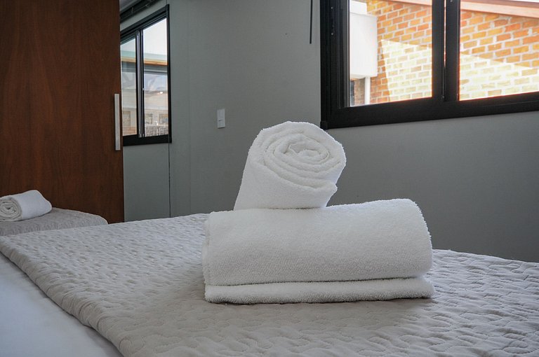 12 Hóspedes - Piscina água salgada e área Gourmet