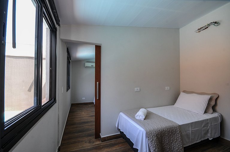 16 Hóspedes - Piscina água salgada e área Gourmet