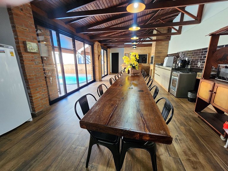 16 Hóspedes - Piscina água salgada e área Gourmet