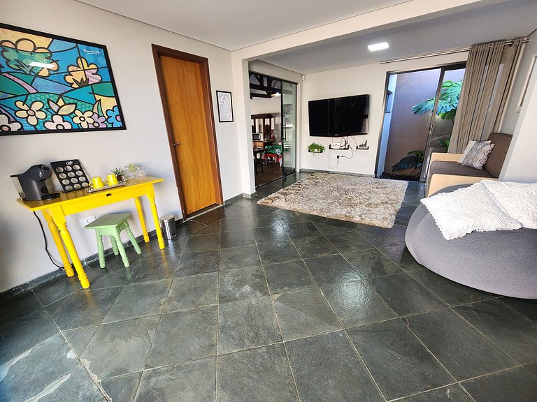 16 Hóspedes - Piscina água salgada e área Gourmet